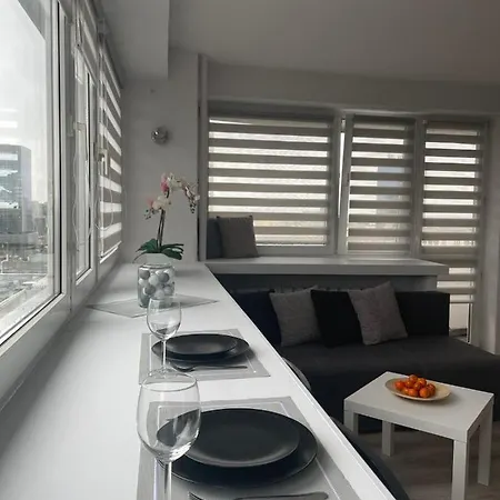 W Centrum Warszawy 바르샤바